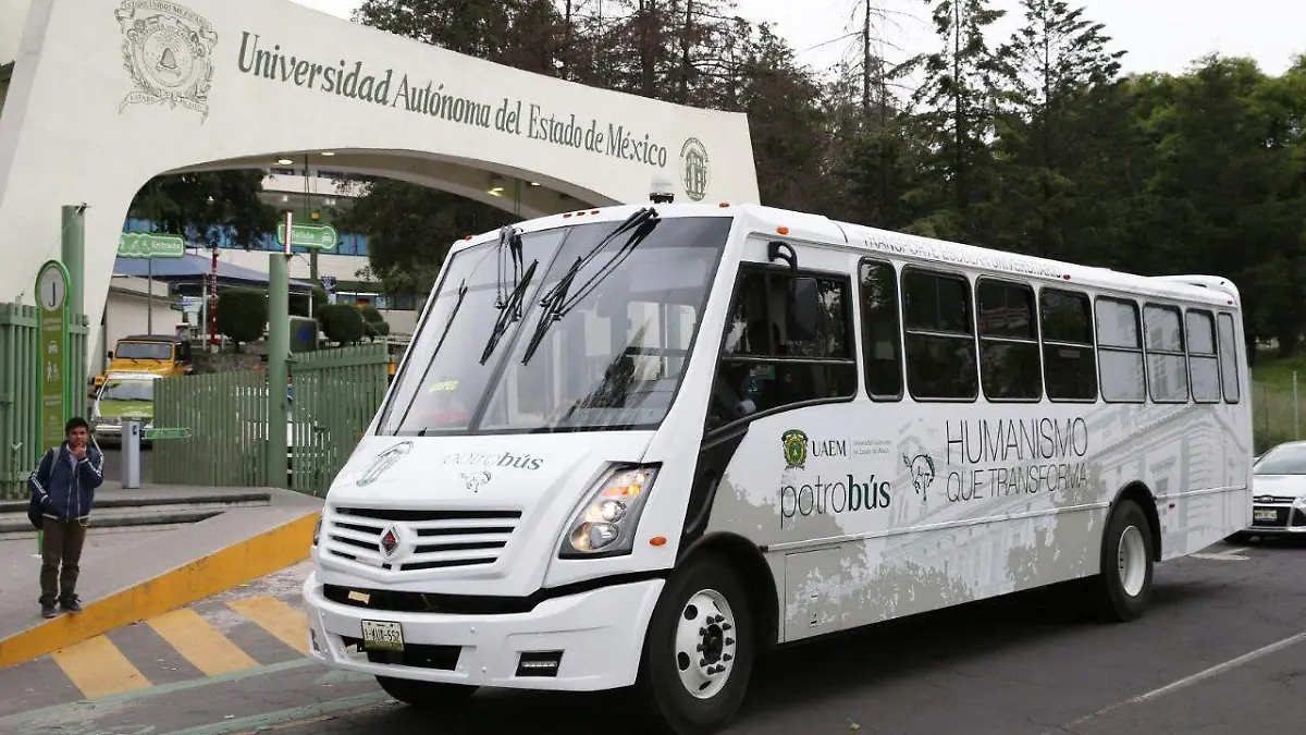 transporte universitario-cortesia